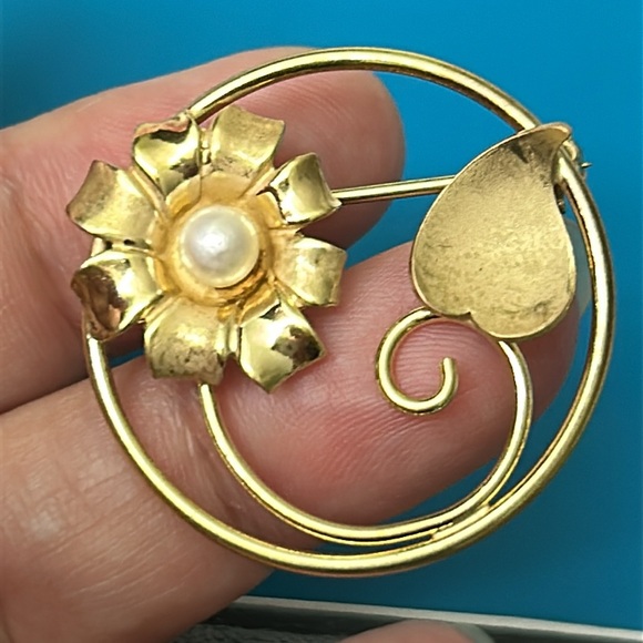 🖤12K gold filled Vtg brooch with pearl - Picture 5 of 7
